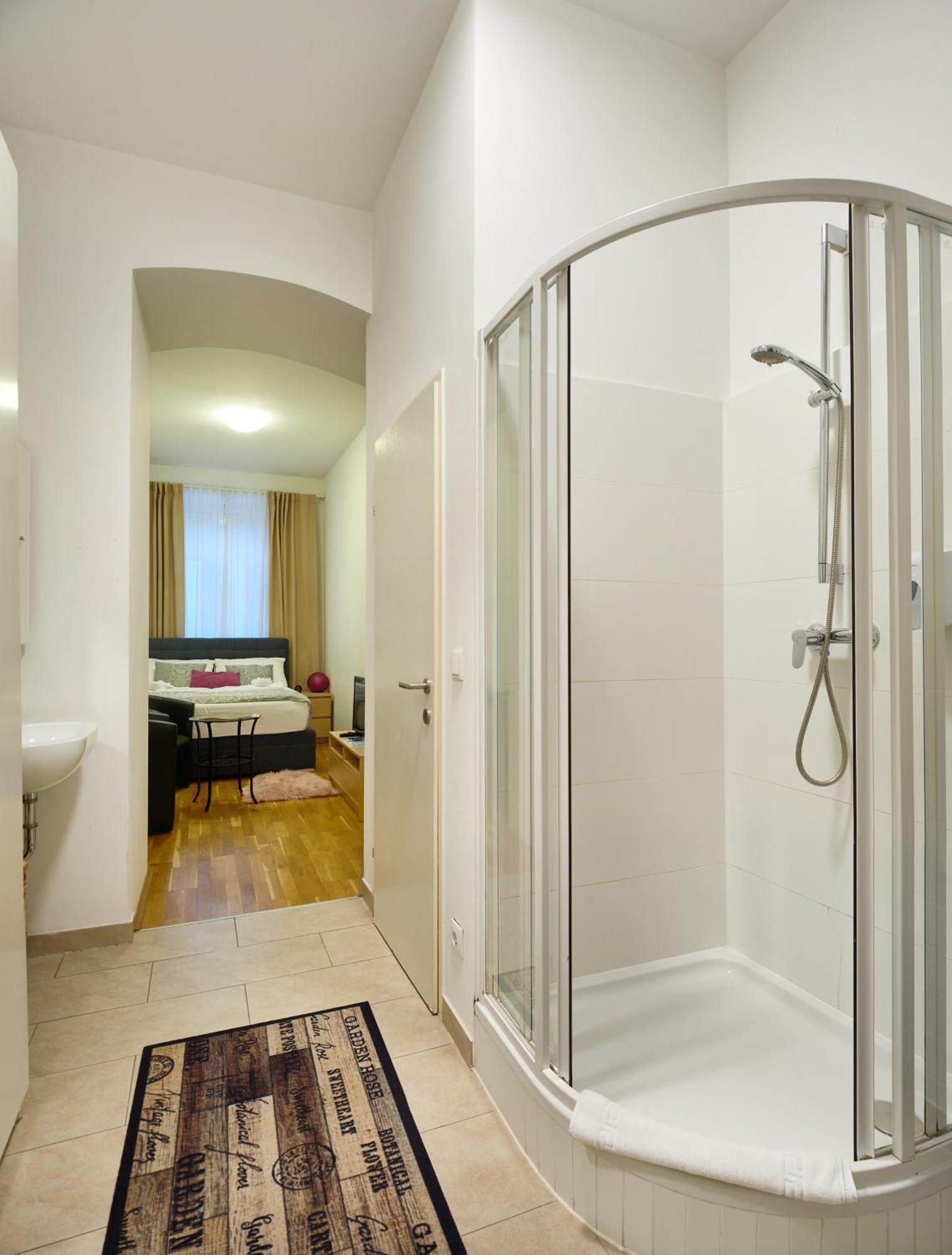 Flarent Economy Apartments Vienna Exterior photo